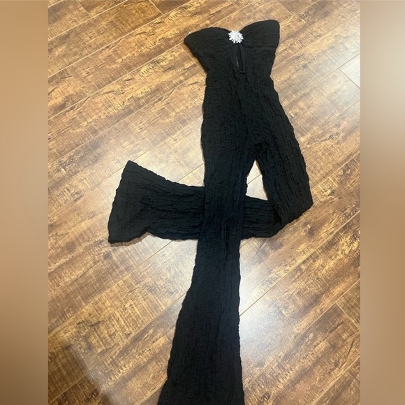 Jumpsuit ๐๐๐ - Picture 2 of 5